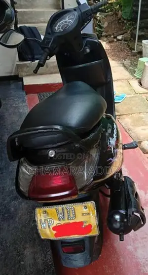 Hero Pleasure Auto 2012