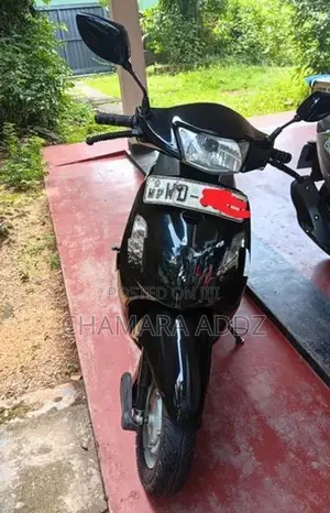 Hero Pleasure Auto 2012