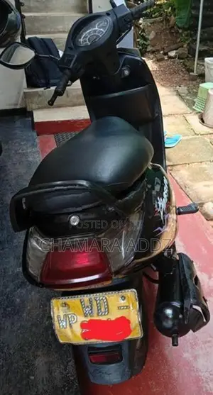 Hero Pleasure Auto 2012
