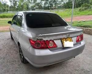 Honda Fit Aria 2007