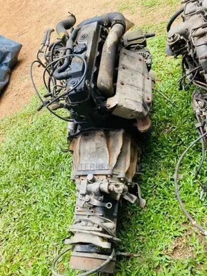 Mitsubishi 4M40 Engine with gear box