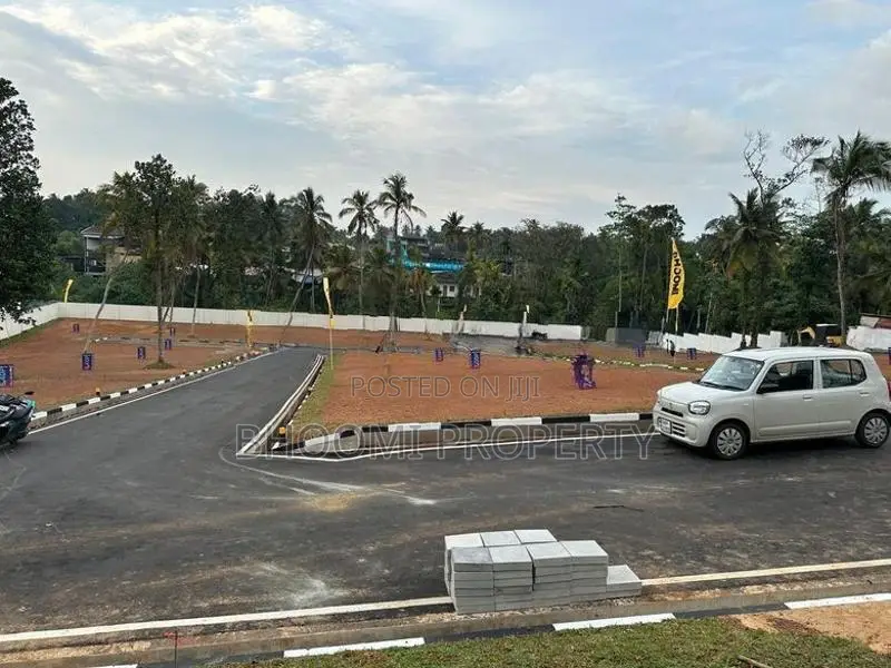 Luxury Land for Sale Kadawatha