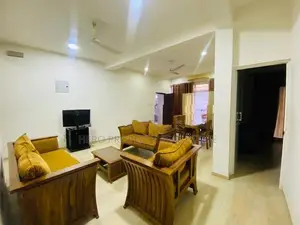 Modern Private Upstairs Apartment for Rent in Nawinna