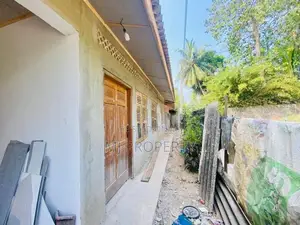 (IS-1003) Valuable Half Complete Single Storey House Sale in Pannipiti