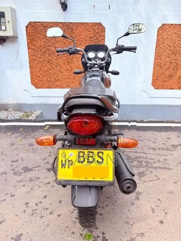 Bajaj Platina 2014