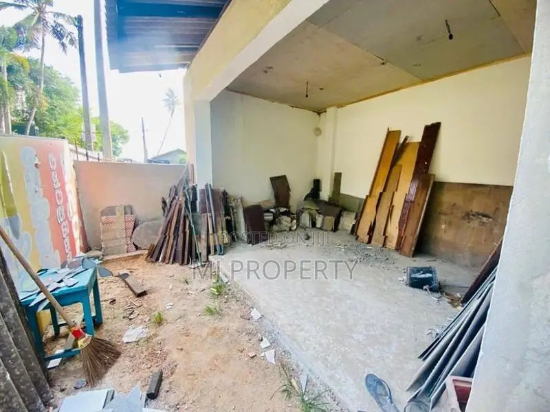 (IS-1003) Valuable Half Complete Single Storey House Sale in Pannipiti