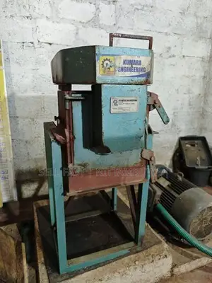මිරිස් සහ පිටි කොටන මැෂිම