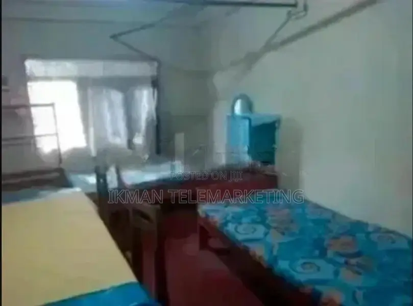 Rooms for Rent on Hanthana Road, Kandy (Mae/Female))