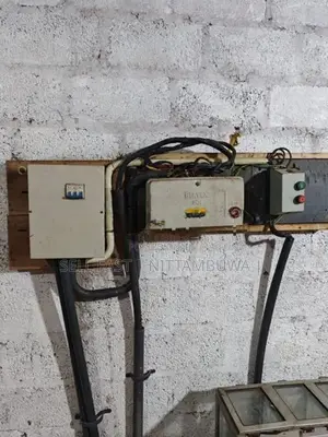 මිරිස් සහ පිටි කොටන මැෂිම