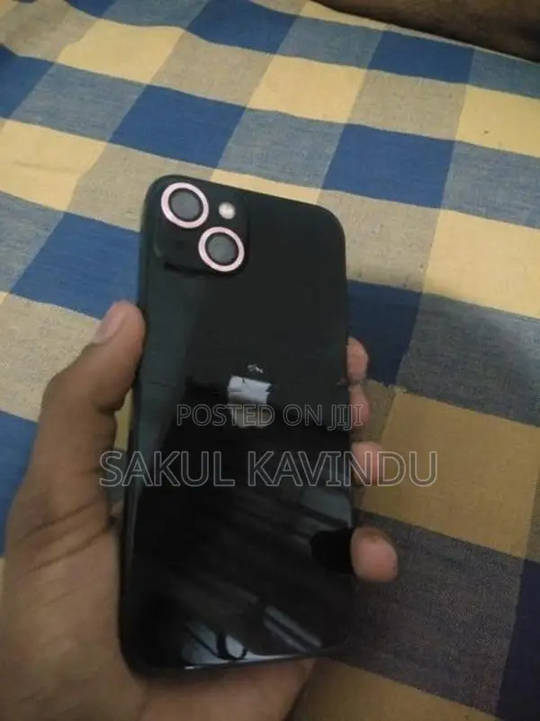 Apple iPhone 13 (Used)