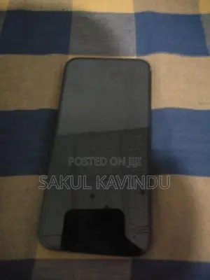 Apple iPhone 13 (Used)
