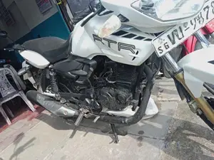 TVS Apache RTR 180 2011