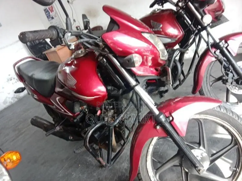 Honda Dream Yuga 2017