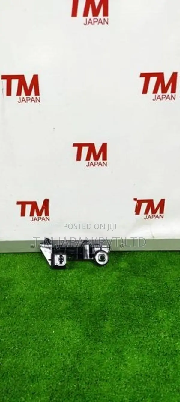 Suzuki Wagon R Front Bumper Retainer (one Side)
