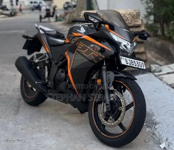 Honda CBR250R 2019