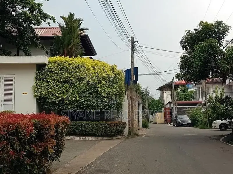 Residential Land for Sale in Nawala