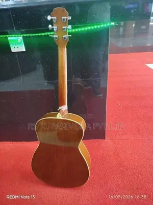 Box Guitar