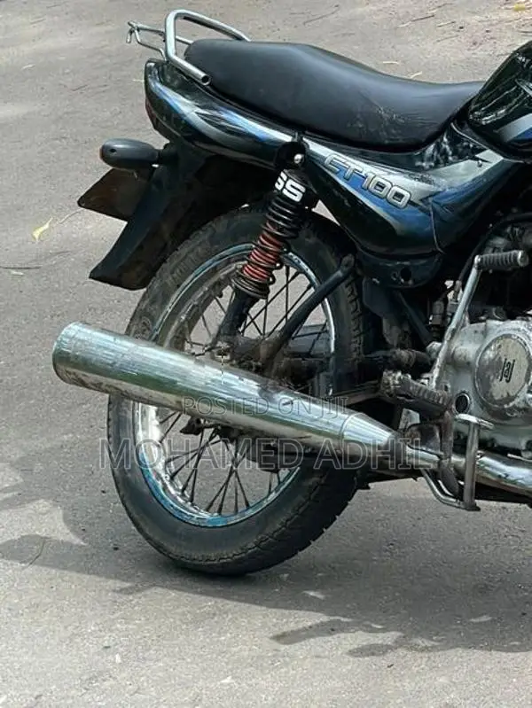 Bajaj CT100 2012