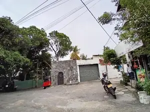 Nugegoda 7.5P Land for - නුගේගොඩ නේවාසික ඉඩමක්