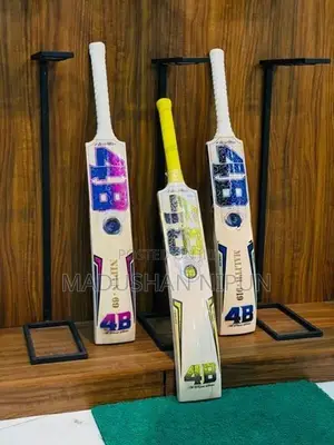 4B Cricket Bat