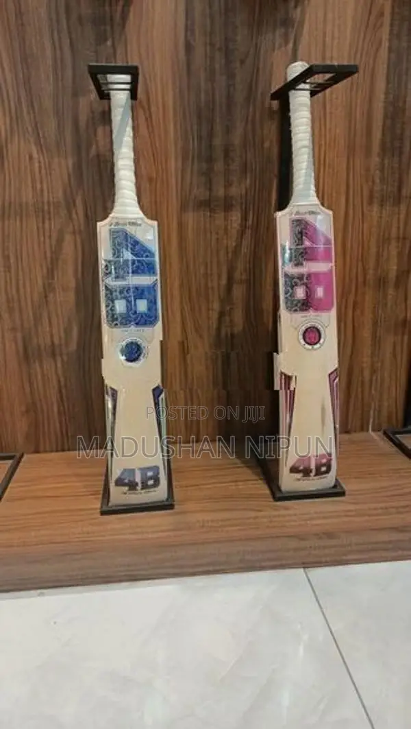 4B Cricket Bat