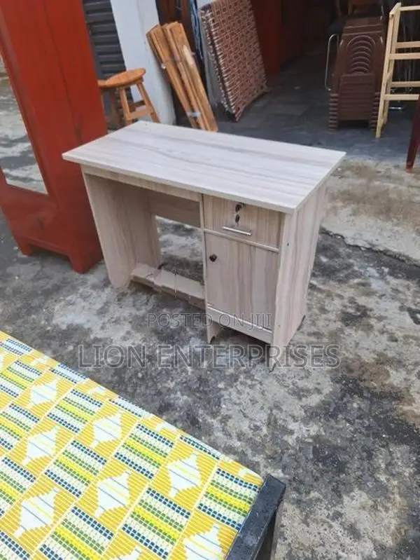 3ft Melamine Office Tables