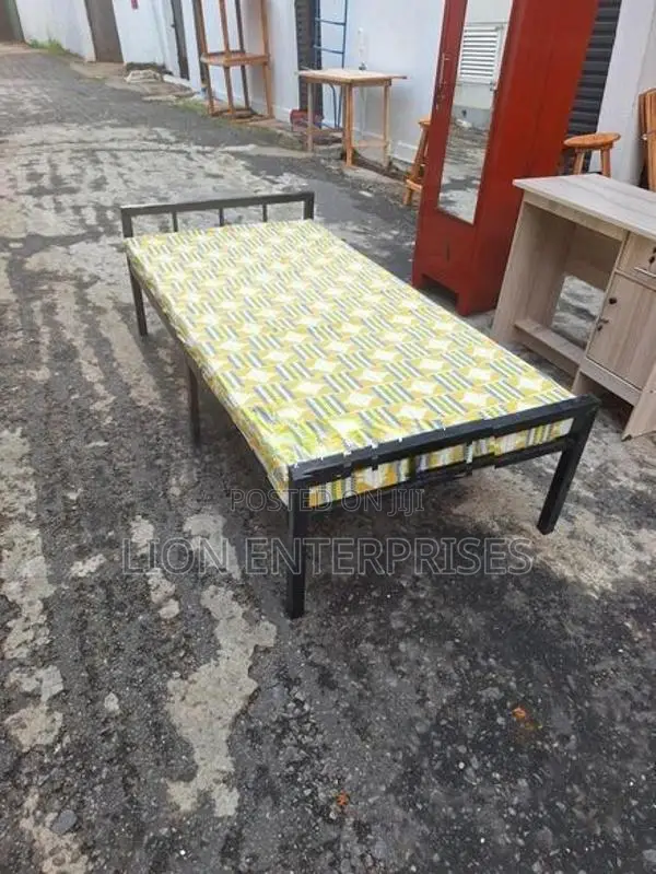 Single Bed with Layer Mattress