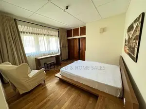 Semi Furnished House For Rent - Colombo 5