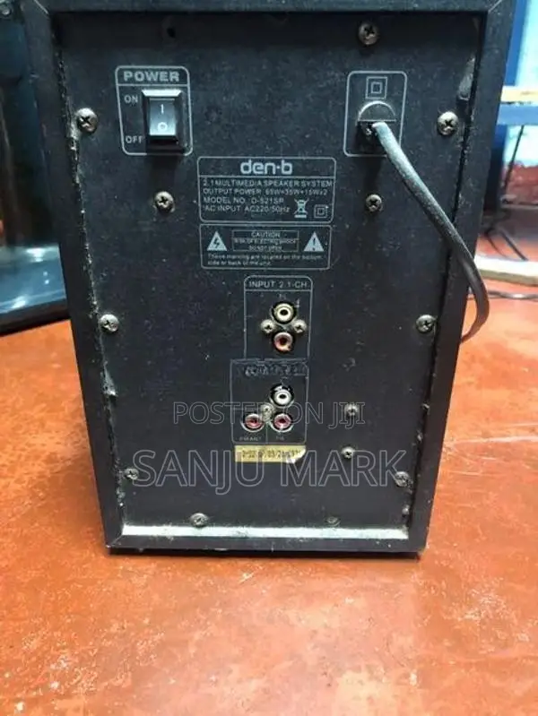Speaker Den-b