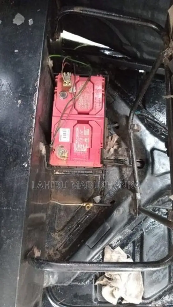Bajaj RE 1998
