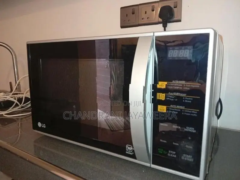 Microwave Oven