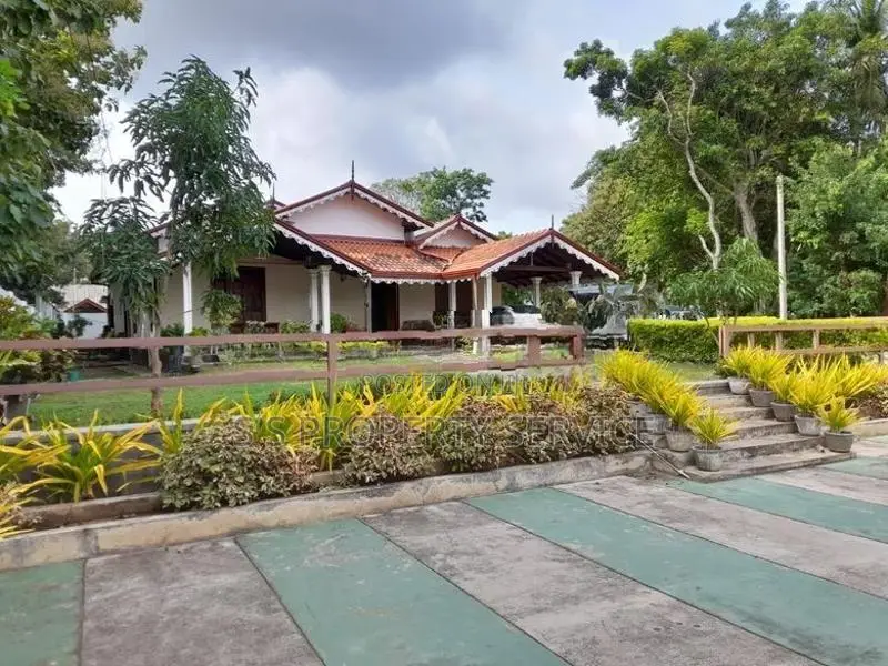 Puttalam - Villa for sale (SSPH-374)