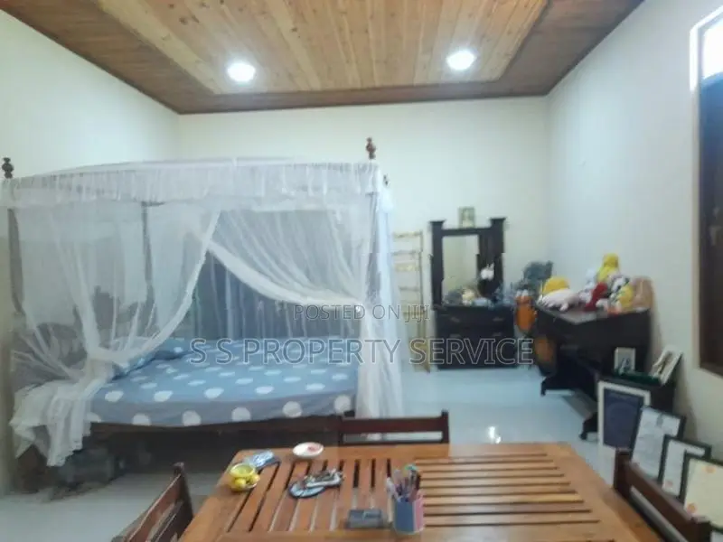 Puttalam - Villa for sale (SSPH-374)