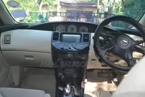 Nissan Primera 2003