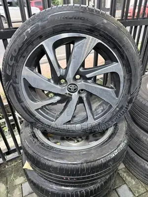 Toyota aqua x urban 16” alloy wheels