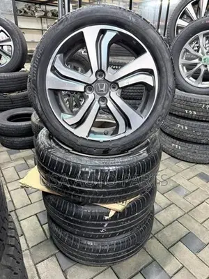 honda grace GM4 alloy wheels with tires