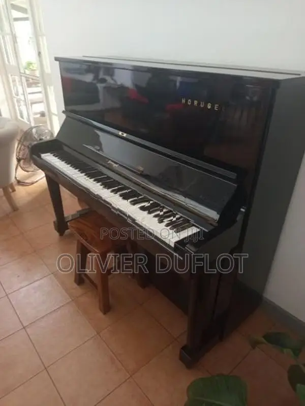 Horugel Piano