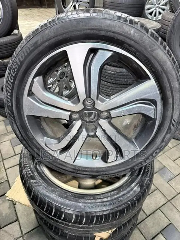 honda grace GM4 alloy wheels with tires