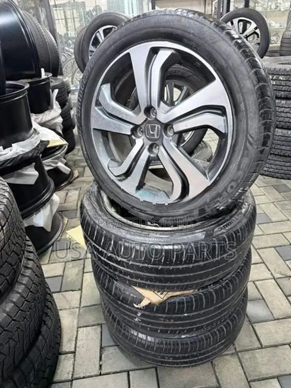honda grace GM4 alloy wheels with tires