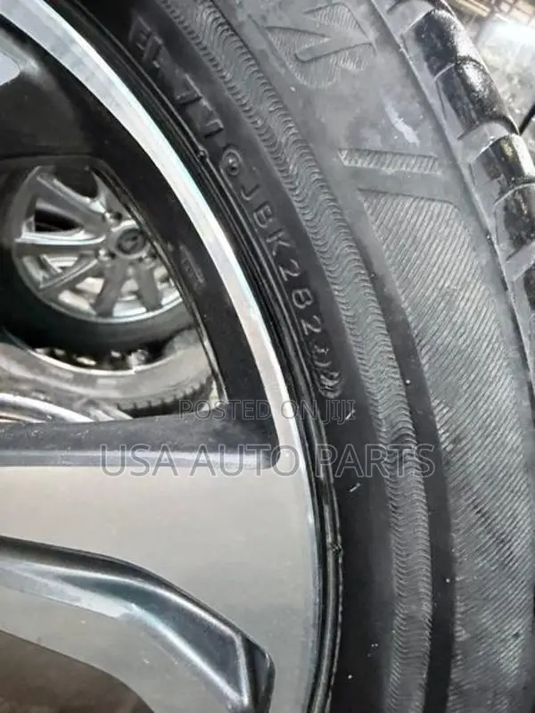 honda grace GM4 alloy wheels with tires