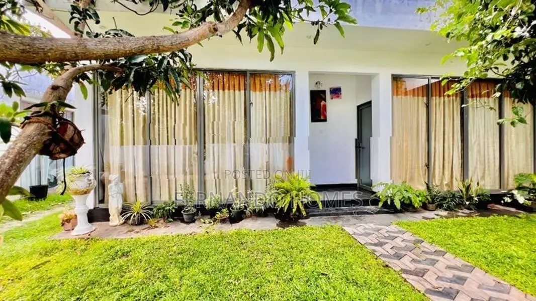 Negombo Beach Side 4 Rooms All Attached Baths House For Sale In