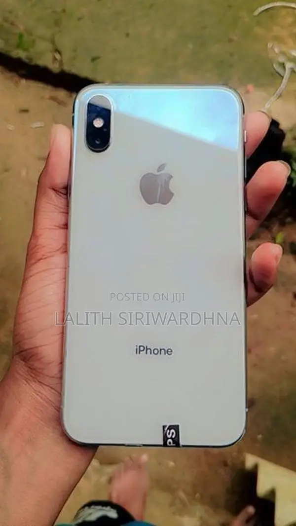 Apple iPhone XS (Used)