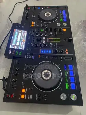 Pioneer XDJ RX1 DJ Controller