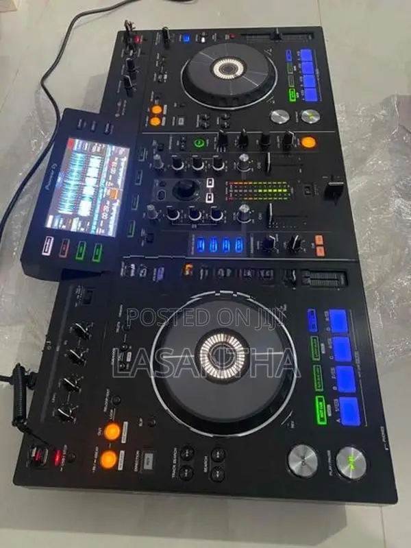Pioneer XDJ RX1 DJ Controller