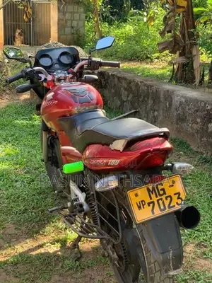 Bajaj Pulsar 180 MG 2007