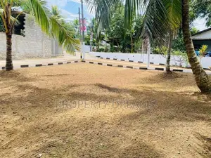 Athurugiriya Habarakada Perfect Plot.