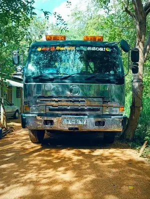 UD Self Loader 1999