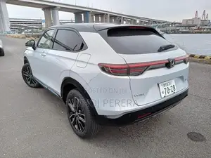 Honda Vezel Z Play Premium 2026
