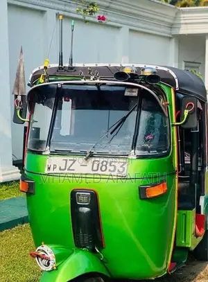 Bajaj RE 2003