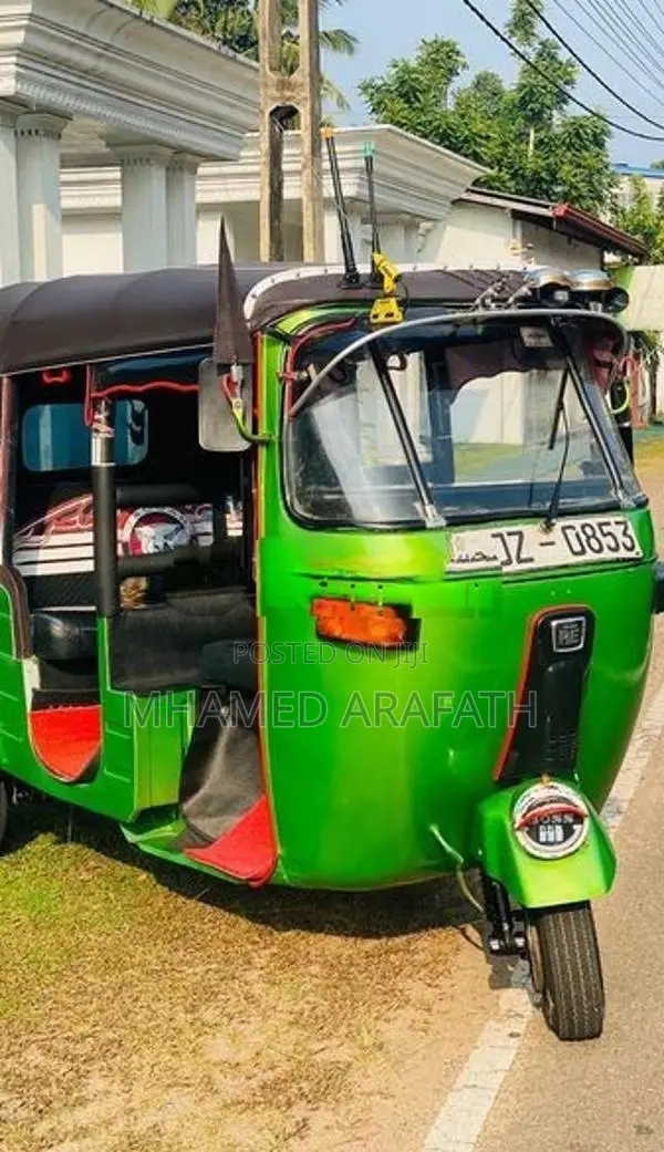 Bajaj RE 2003